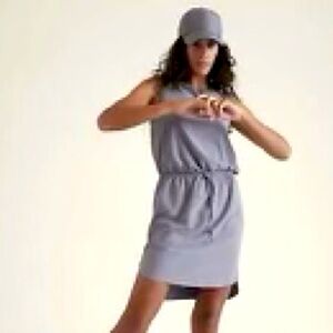 Athleta Rincon Dress. Size Large. Grey.